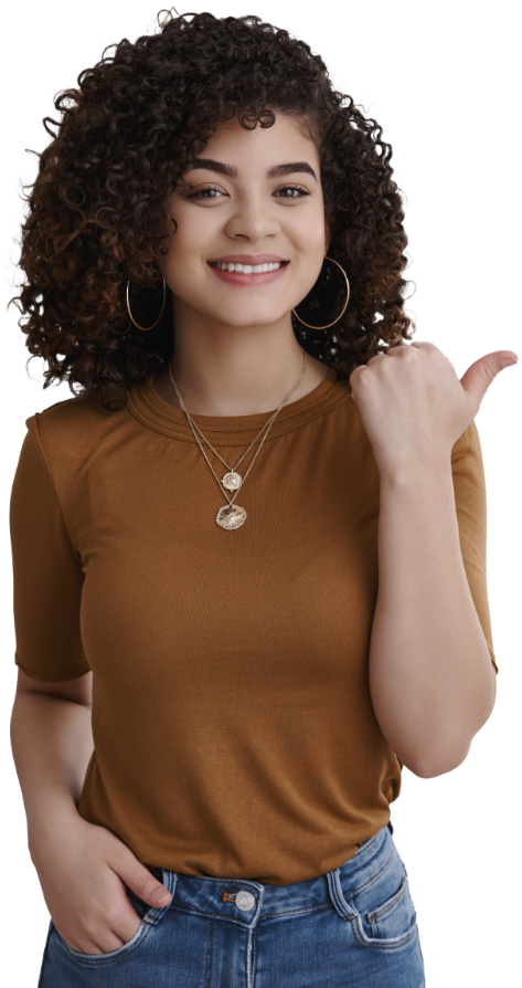 Pessoa sorrindo pronta para receber sua mensagem